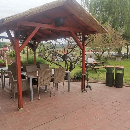 Regi Csarda Es Panzio Bed & Breakfast Magyarszerdahely Exterior photo