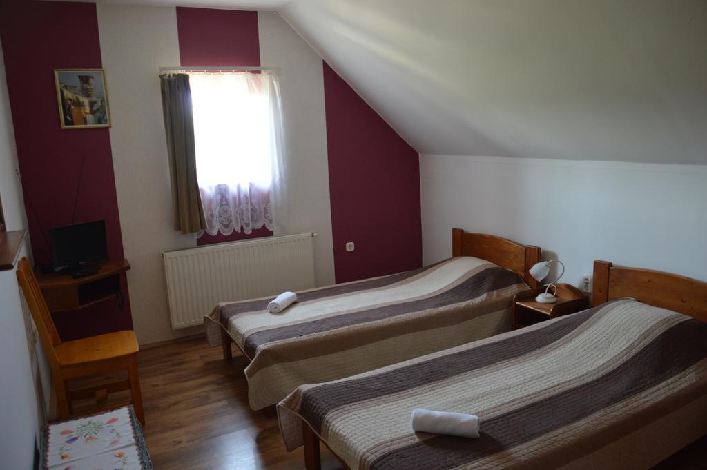 Regi Csarda Es Panzio Bed & Breakfast Magyarszerdahely Room photo